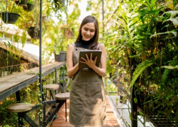 Akses Digital untuk Semua: Gubernur Kaltim Dorong Internet Menjelajah Hutan dan Pegunungan