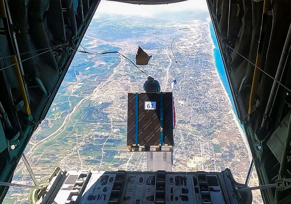 Langit Jadi Jalan Harapan: Kenapa Mesir Memilih Udara untuk Bantuan ke Gaza