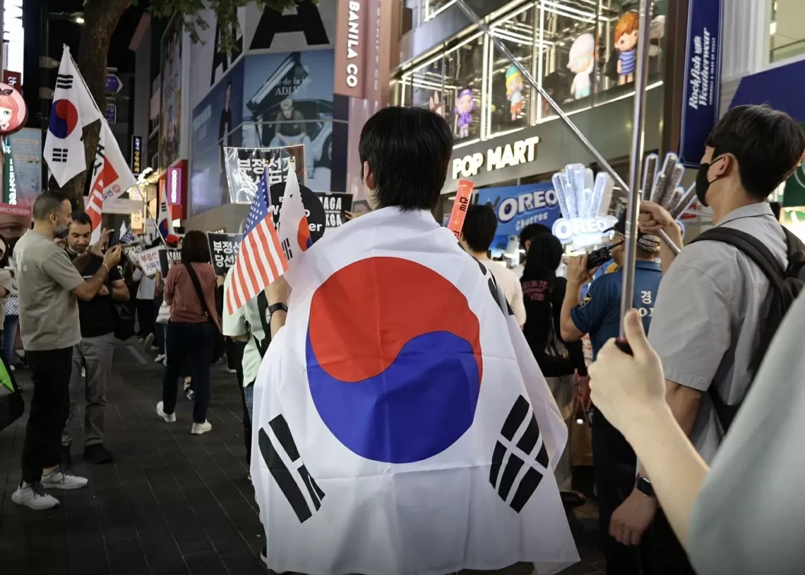 Di Antara Warisan Perang dan Realitas Ekonomi: Generasi Muda Korsel Melepaskan Mimpi Reunifikasi